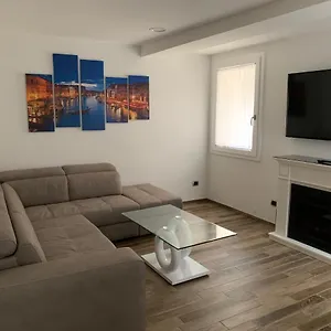 casa-elena-venice.hotelinveneto.com/